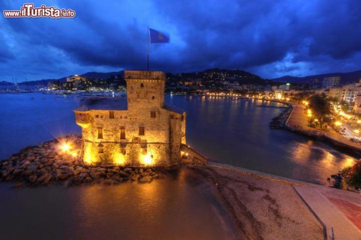 Casarinolaurino Valle Del Golfo Healthy Air Above The Sea Uscio Exterior photo